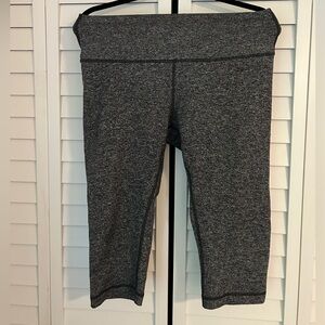 Lululemon 19” crop legging